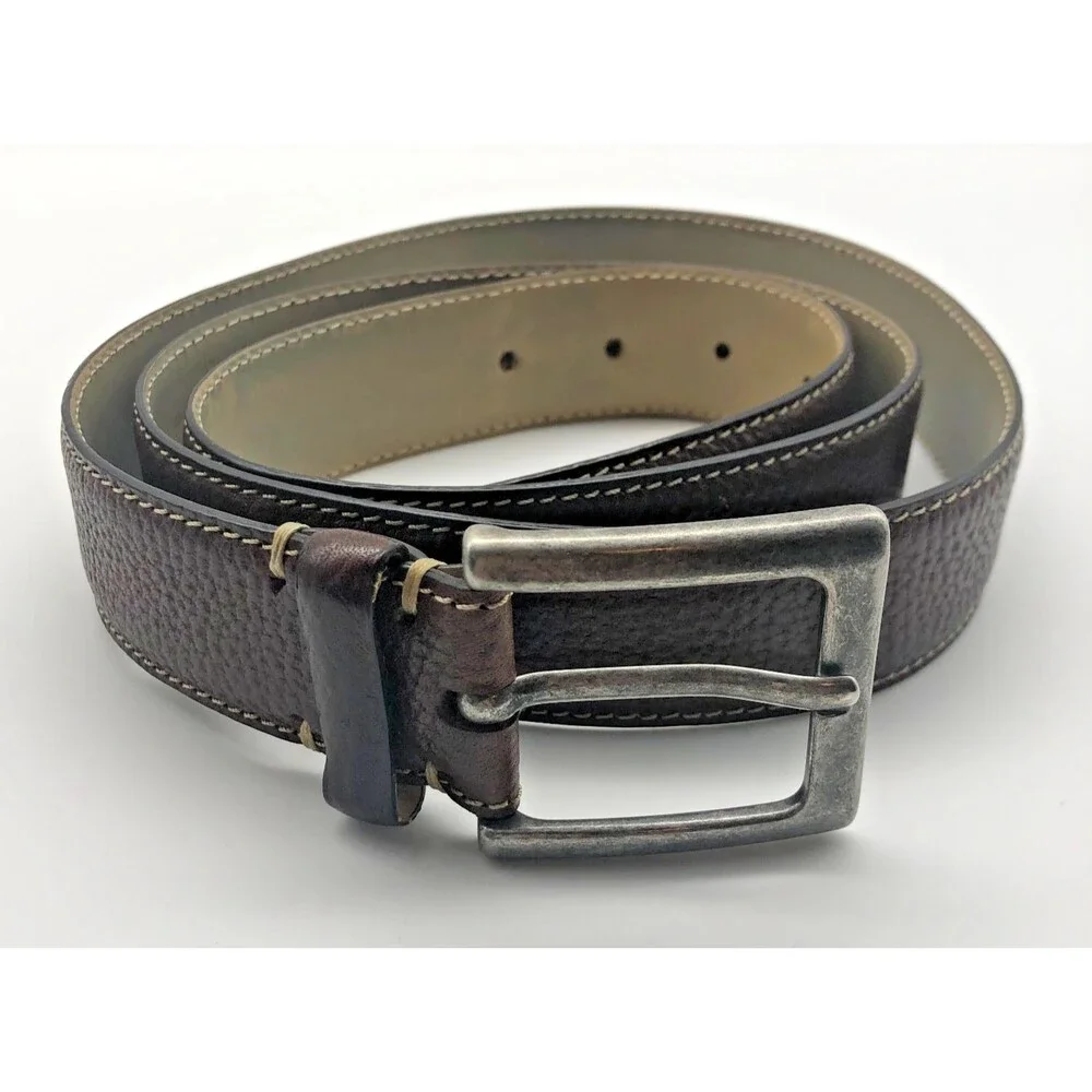 Tommy Bahama Mens Leather Belt Size 44 Brown Contrast Stitch Italy